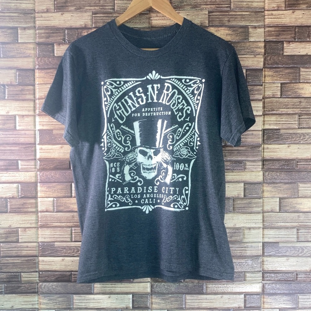 Bravado mens short sleeve gray tshirt, Guns N Roses graphic size Small pre owned